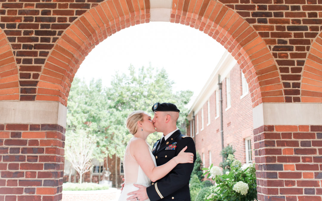 Lauren & Dan / The Whitlock Inn / Marietta, Georgia